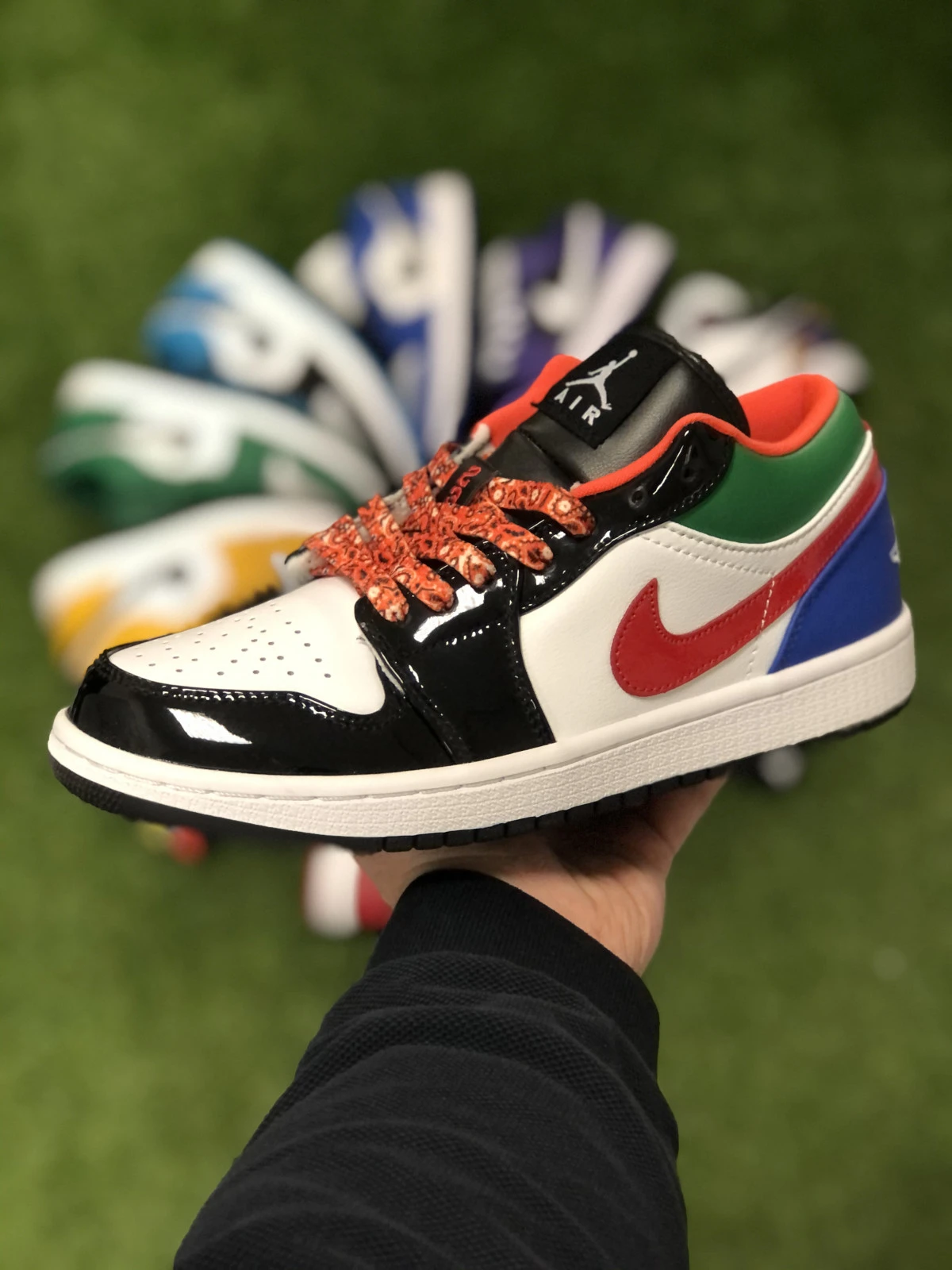 Air Jordan 1 Low Multi-Color Black Toe (2020) фото