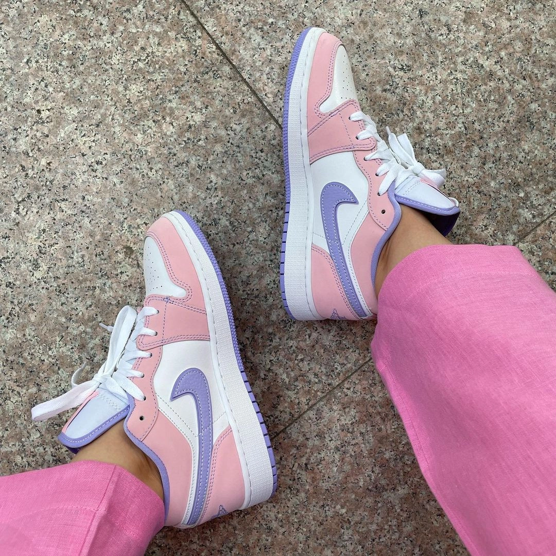 Air Jordan 1 Low SE Arctic Punch (2021) фото