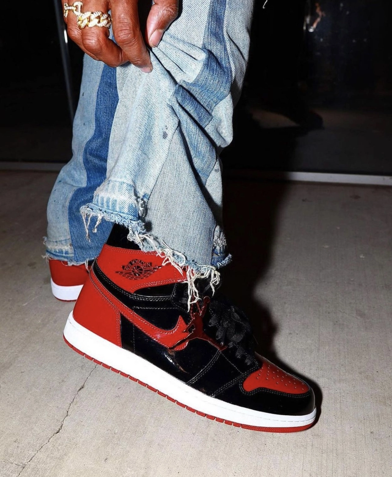 Air Jordan 1 High 1 Retro High OG Patent Bred фото