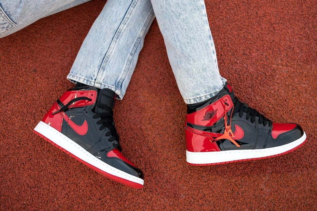 Air Jordan 1 High 1 Retro High OG Patent Bred фото