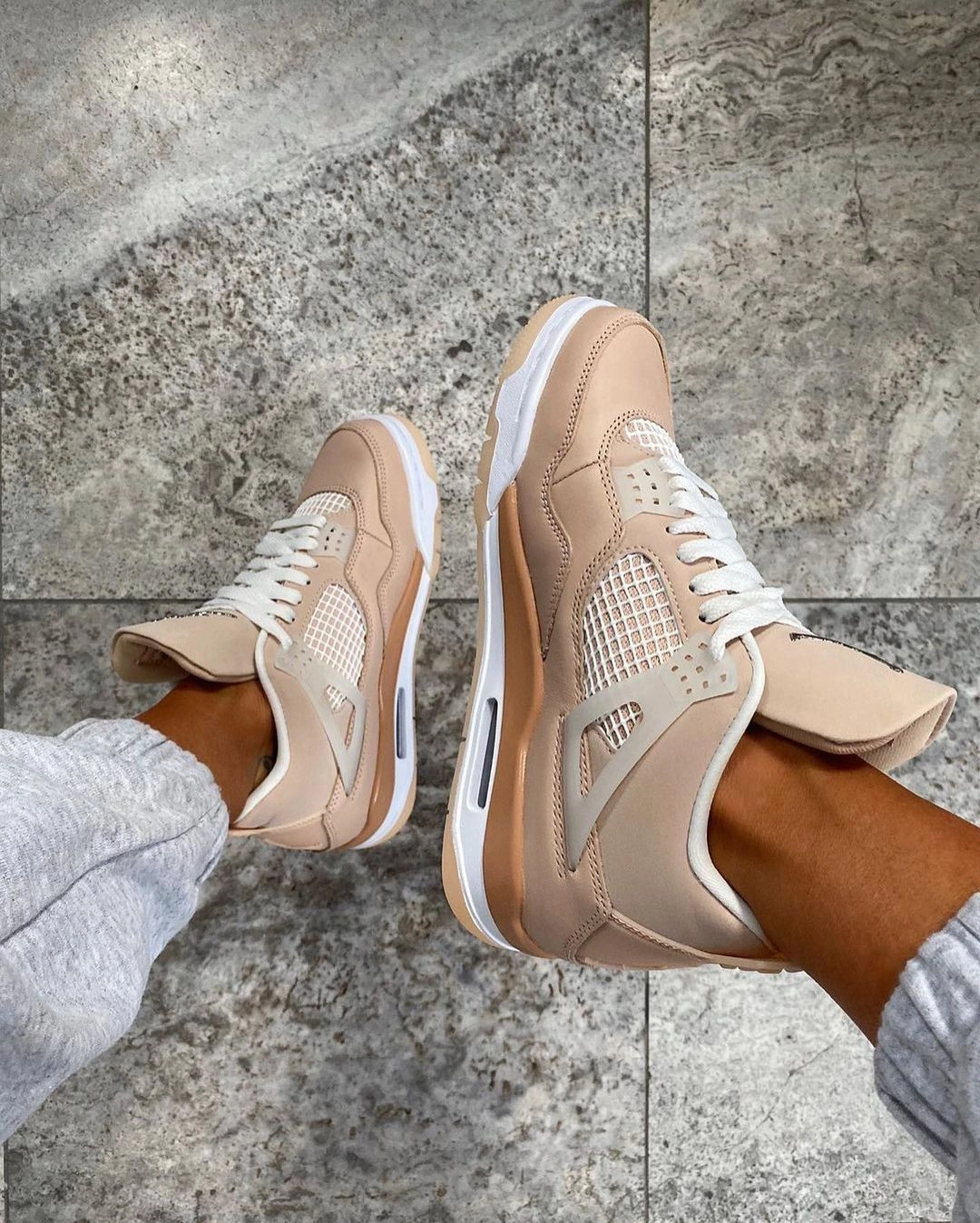 Air Jordan 4 Wmns  Shimmer фото