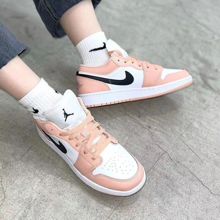 Air Jordan 1 Low 1 Low Light Arctic Pink фото