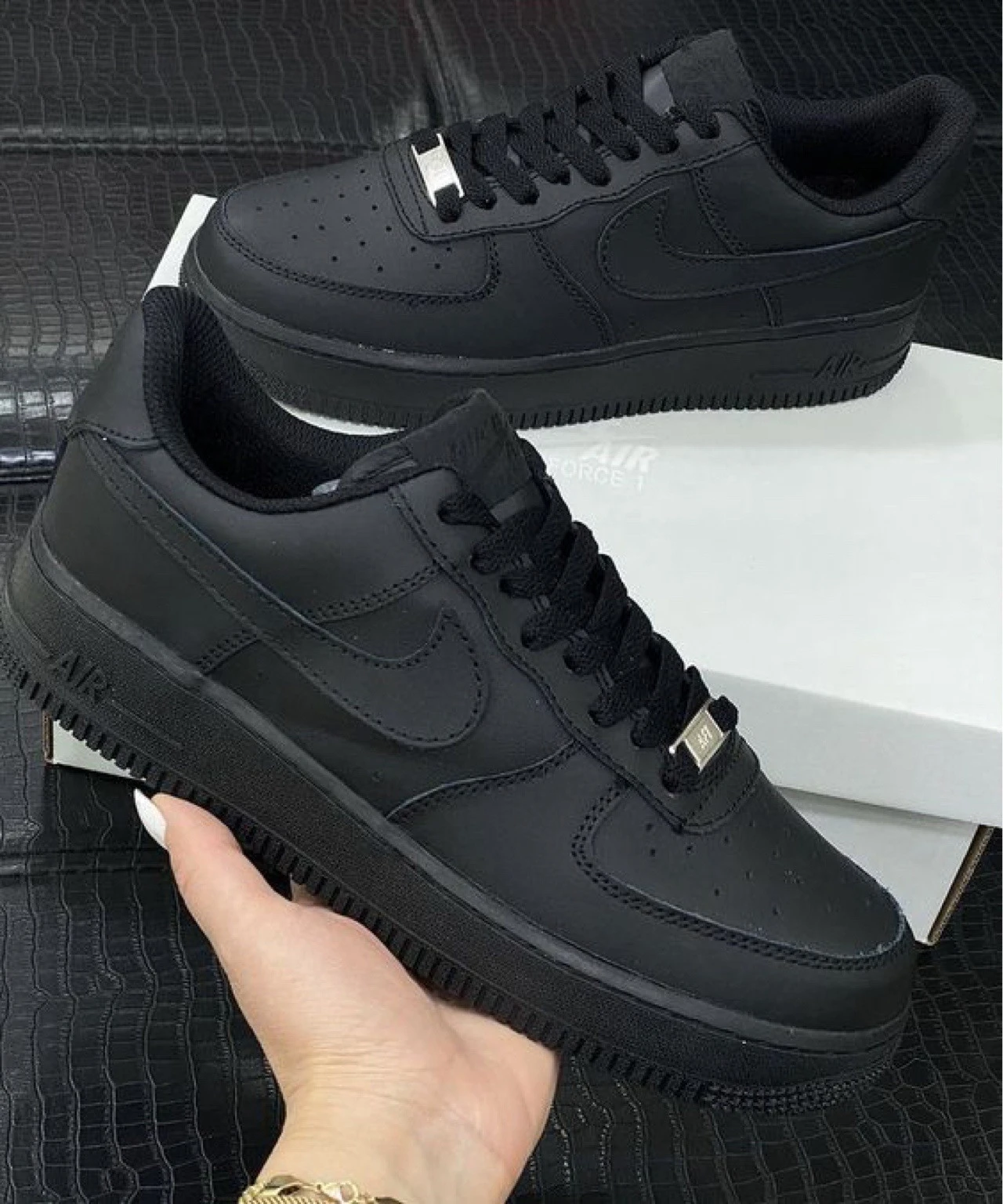 1 '07 Triple Black фото