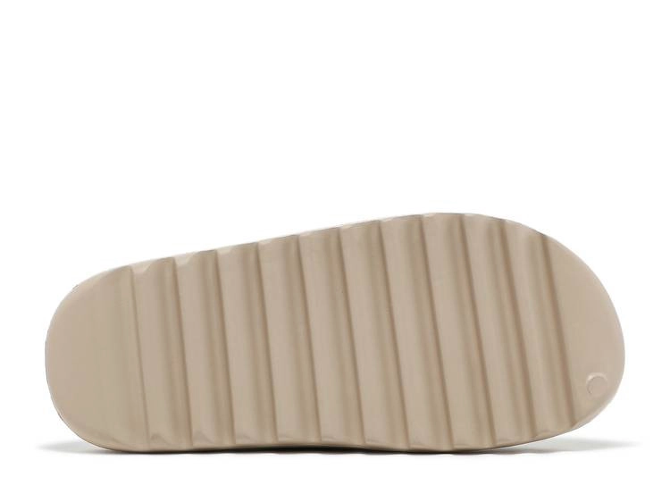 Yeezy Slide Pure фото