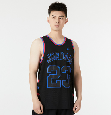 

23 Black Jersey, Чёрный