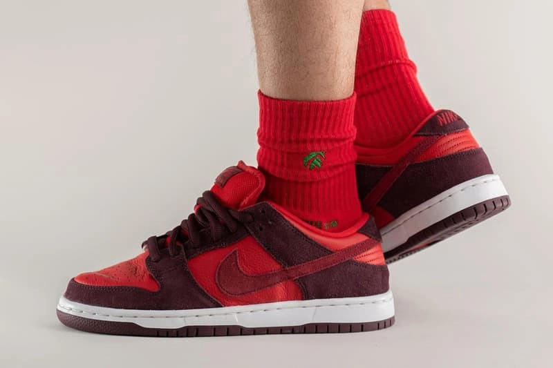 Dunk Low Fruity Pack Cherry фото