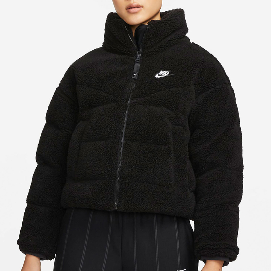 Nike hotsell fur windbreaker