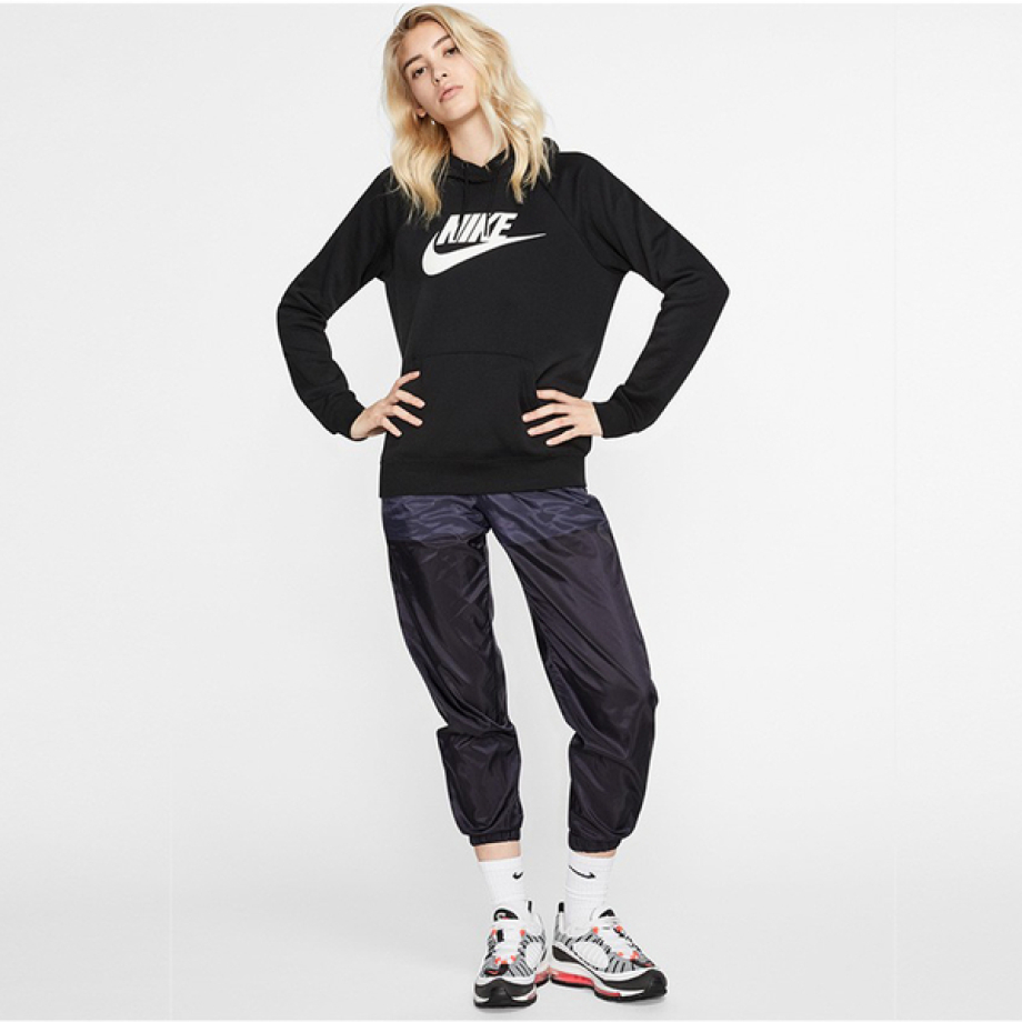 Nike essential crew hotsell