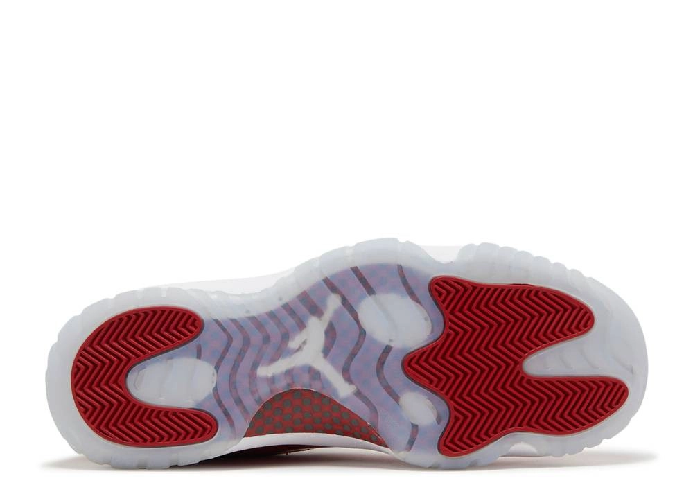 Air Jordan 11 Cherry фото