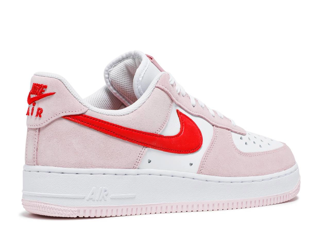 Air Force 1 Low 07 QS Valentines Day Love Letter фото