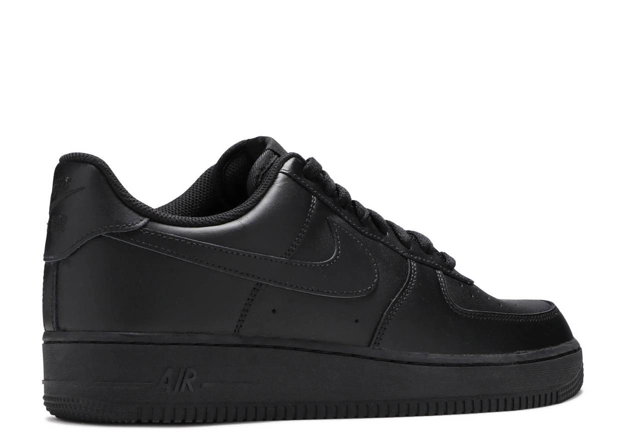 Air Force 1 Low 07 Triple Black фото