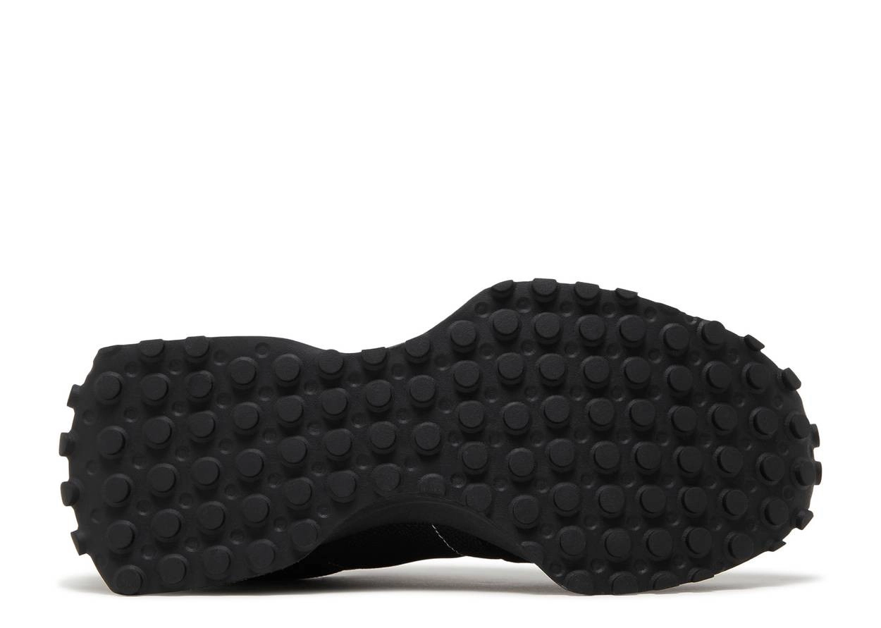 327 327 Triple Black фото