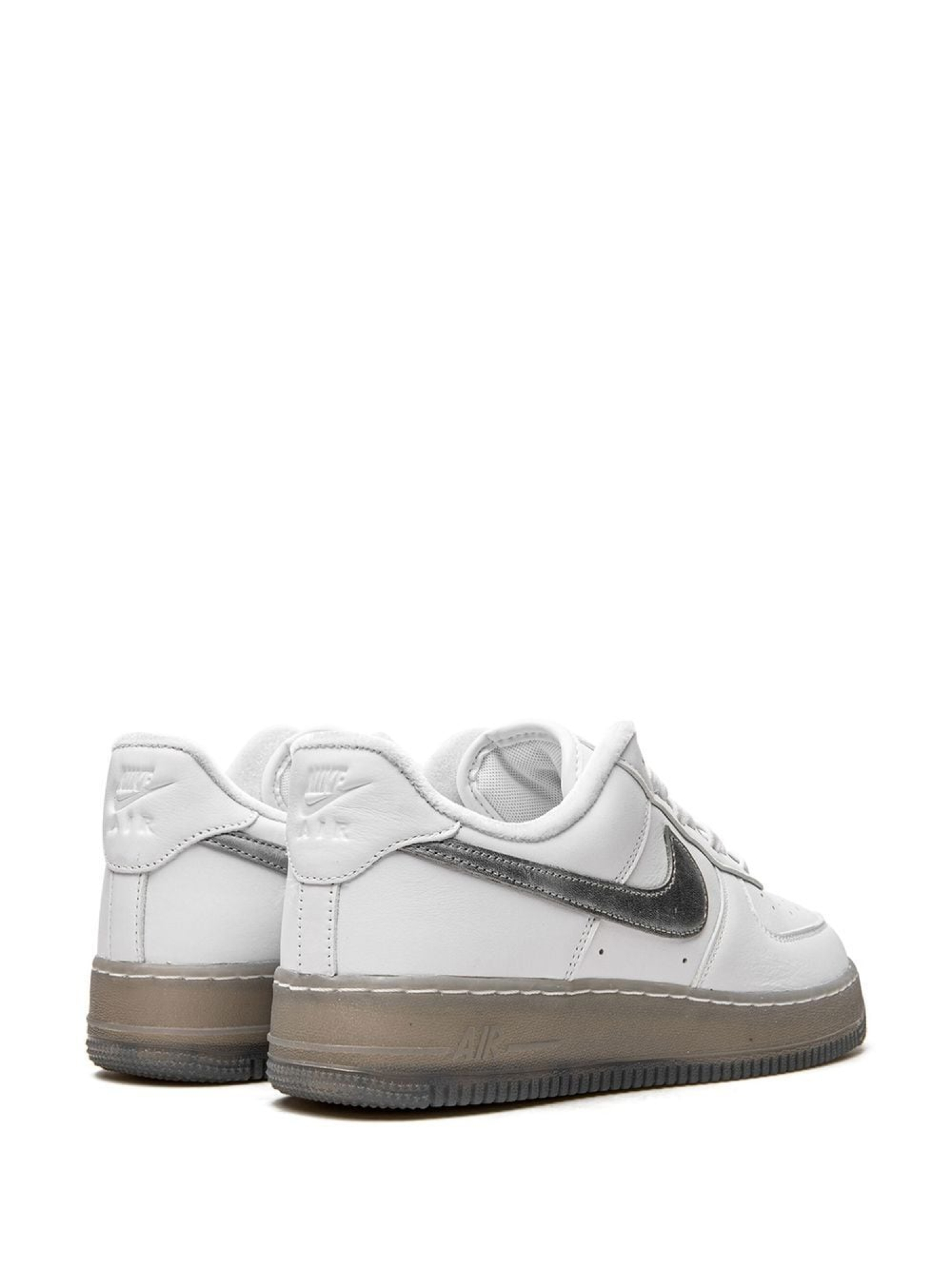 Nike air force white hotsell and silver