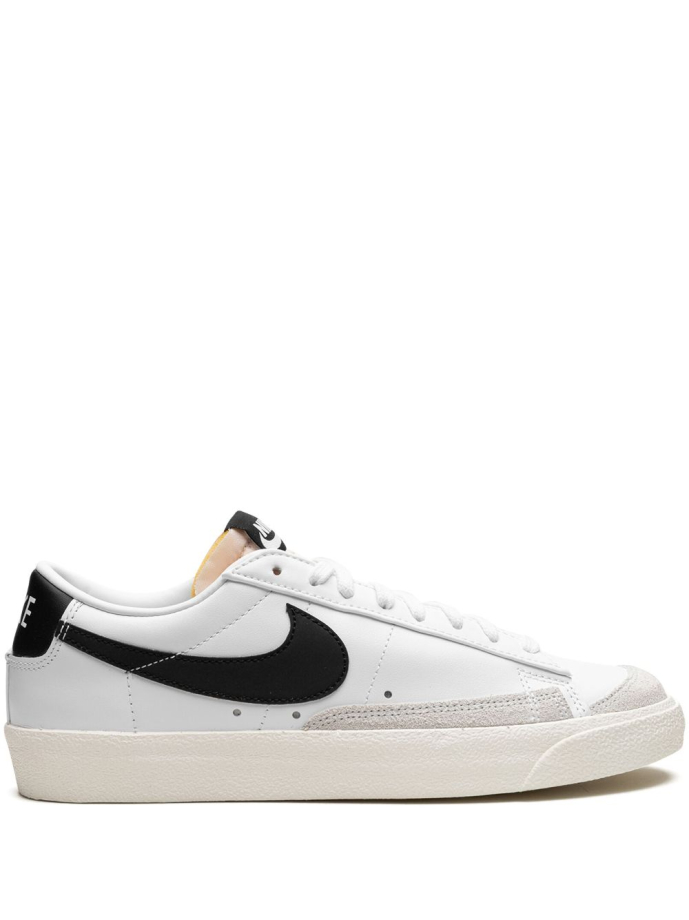 Nike blazer 2025 low top sneaker