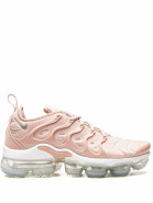 Air vapormax plus pink orange hotsell