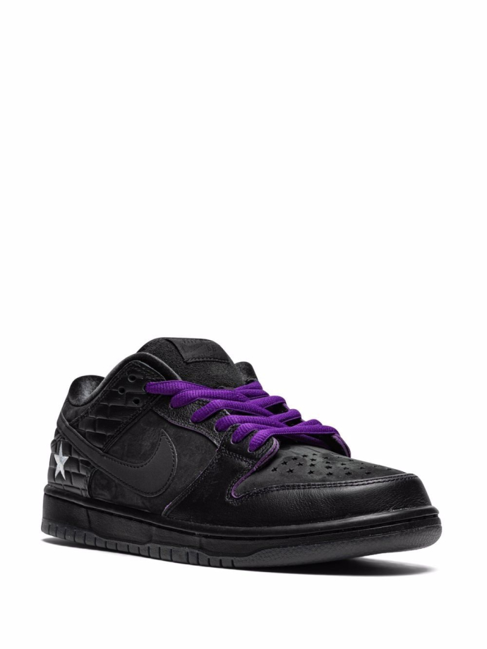 Nike X Familia Skateshop x First Avenue SB Dunk