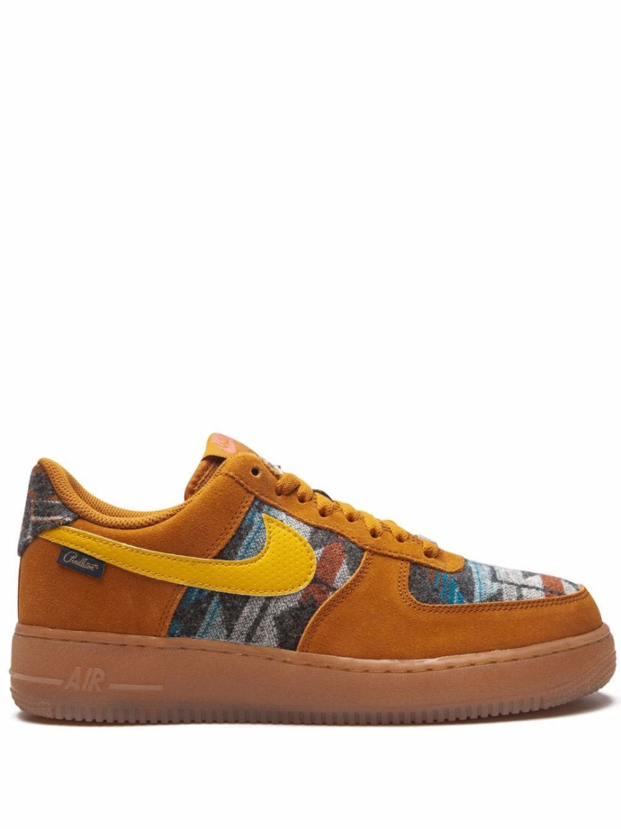 Nike air store force pendleton