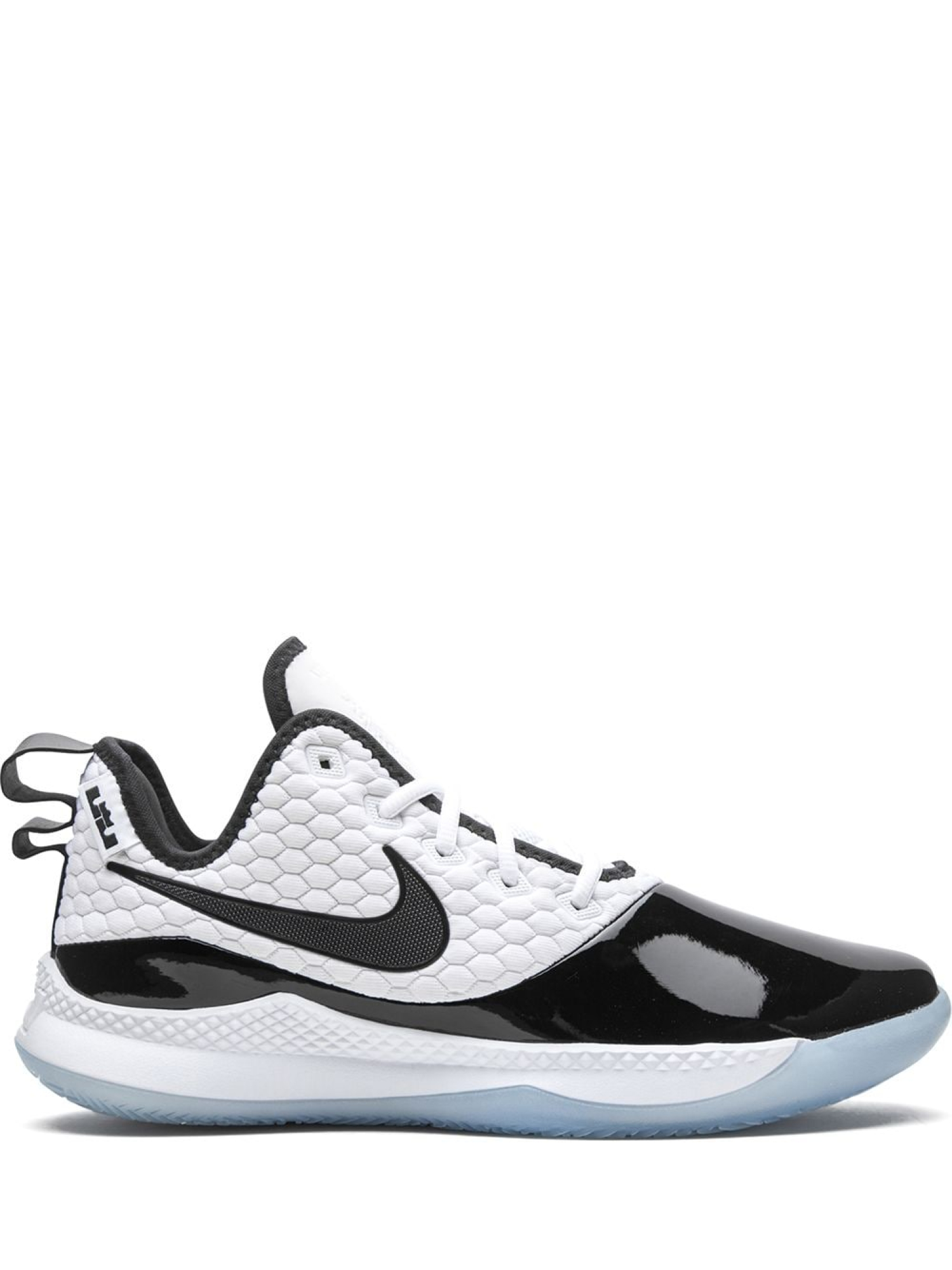 Nike witness 3 online