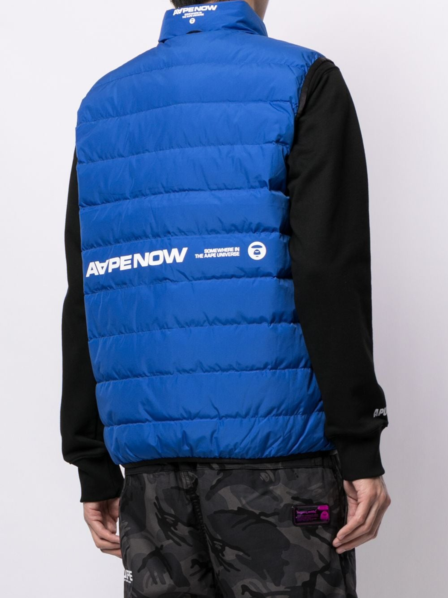 Logo-print padded gilet фото