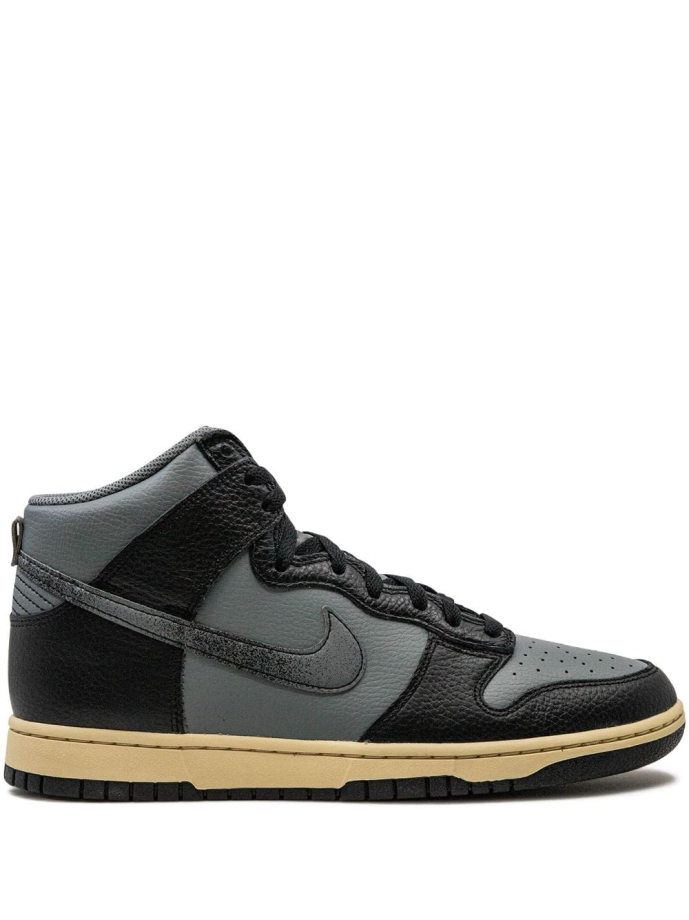 Nike dunks top on sale 50