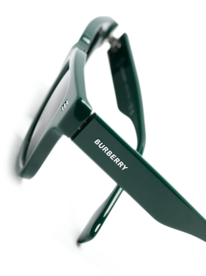 Burberry eyewear outlet logo