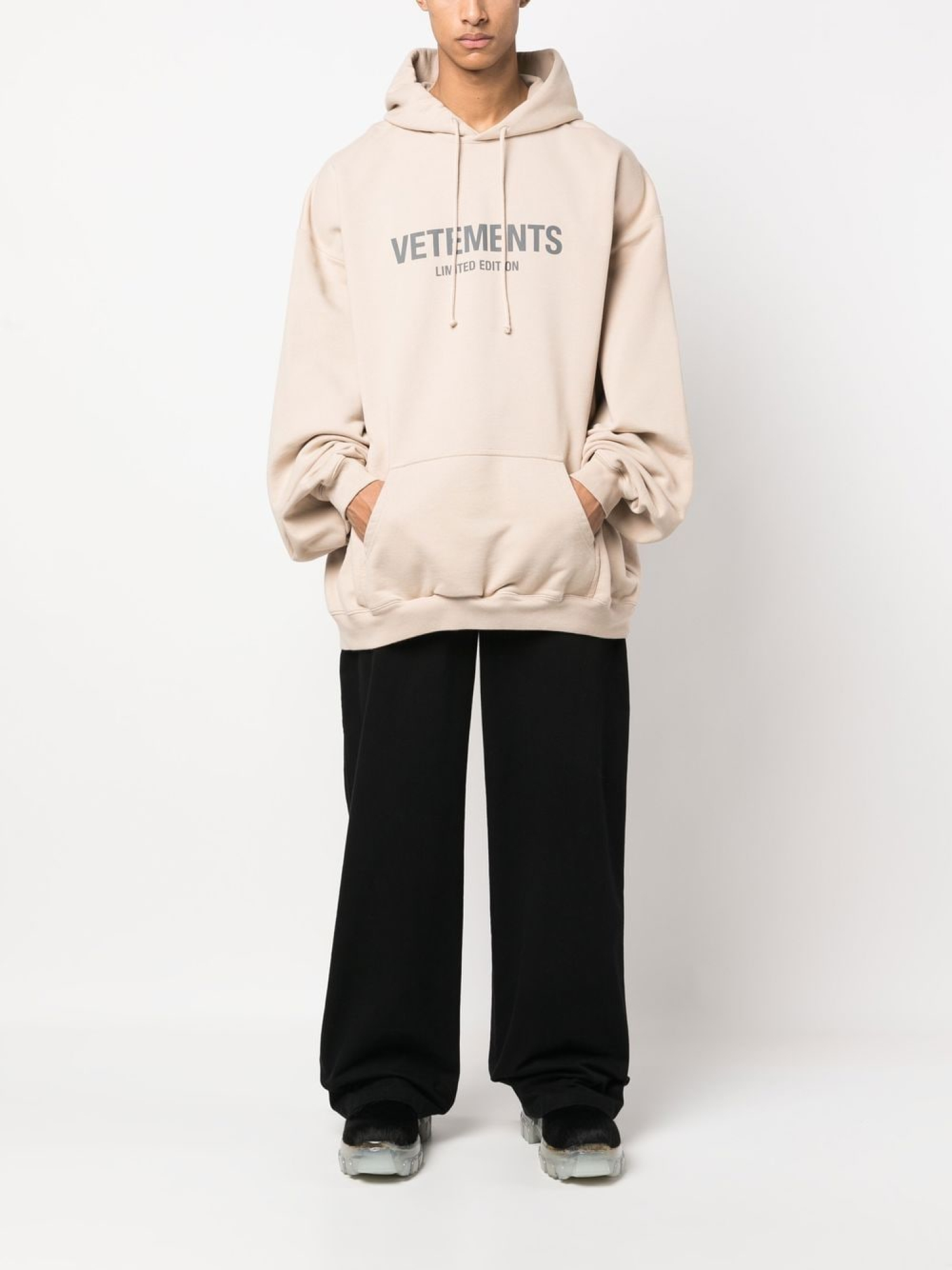 VETEMENTS Logo print drawstring hoodie UE63HD680X Meet Market