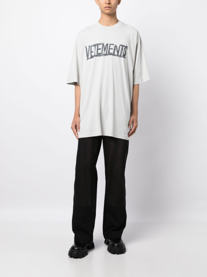 VETEMENTS Worldtour logo print stretch cotton T shirt UE54TR430W Meet Market