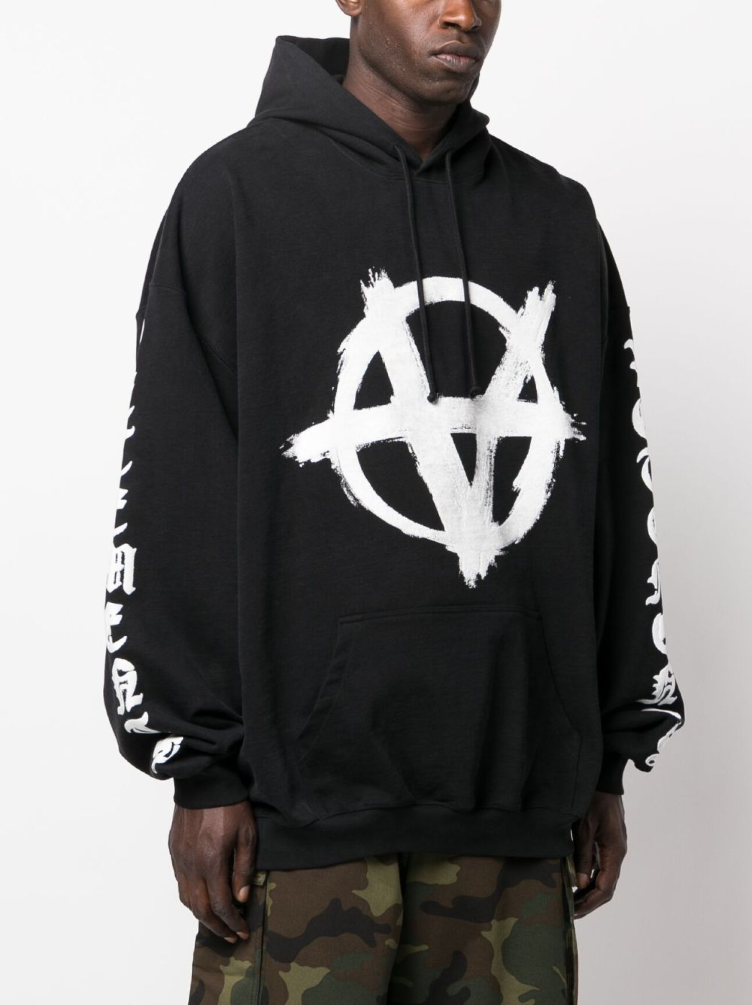 VETEMENTS Reverse Anarchy print hoodie UE54HD260X Meet Market