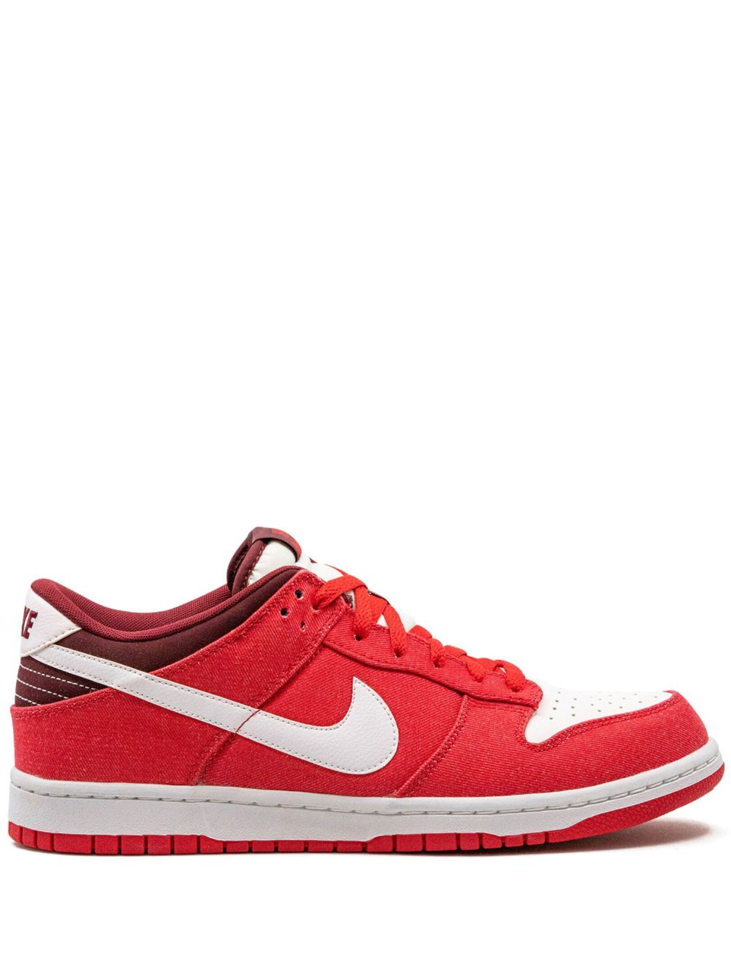 Nike hyper red on sale