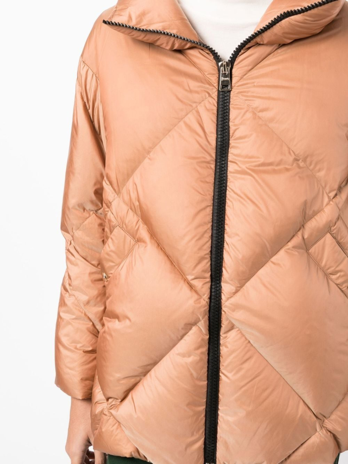 Diamond quilted puffer jacket hotsell