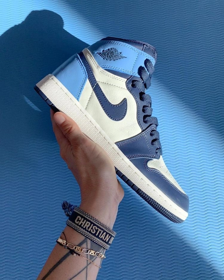Air Jordan 1 High OG Obsidian (2019) фото