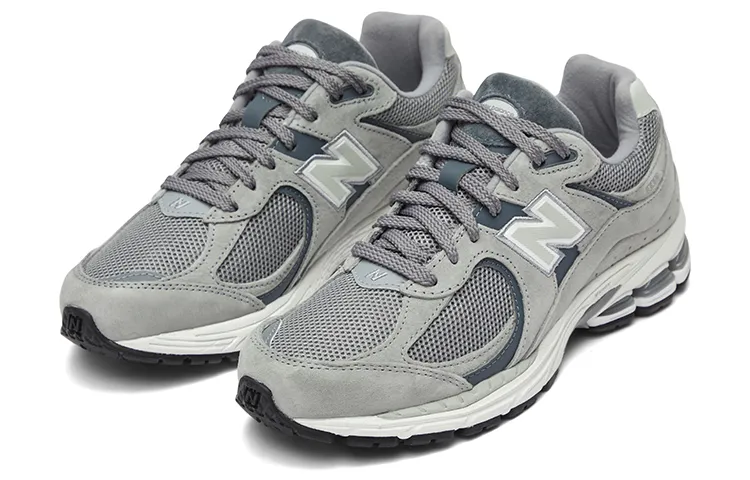 Купить кроссовки New Balance 2002R серого цвета в интернет